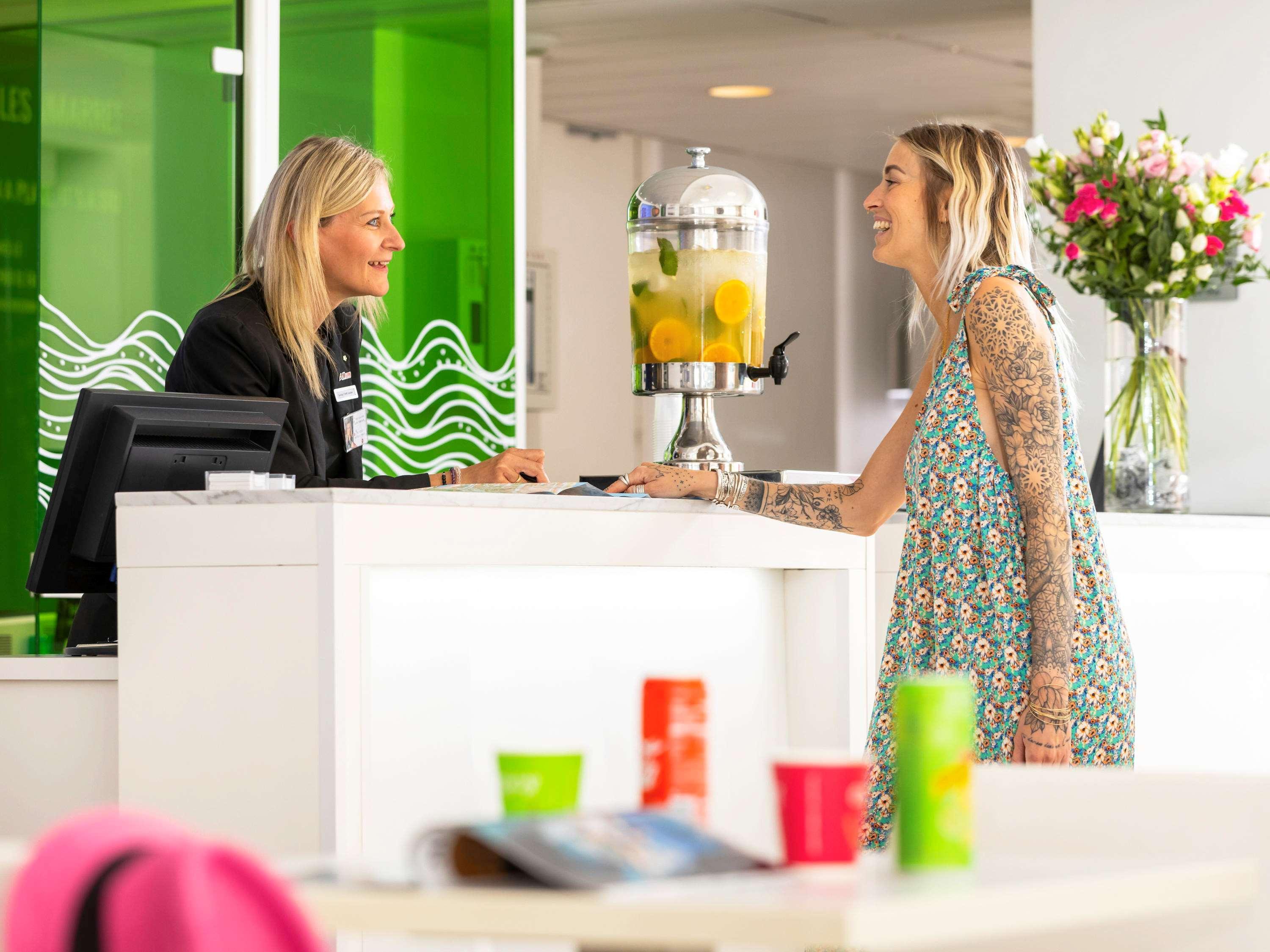 Ibis Styles Menton Centre Hotel Ngoại thất bức ảnh